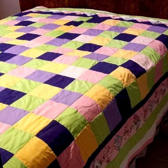 Patshwork Quilt Hand Quilted Block Design 87" X 88” Full/Queen Made in 2023 - Picture 3 of 7